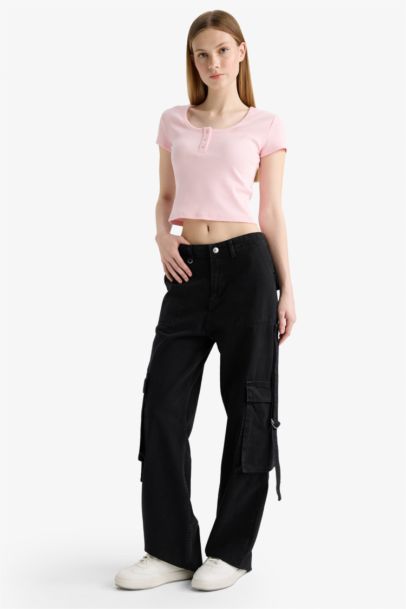 Fitted Yuvarlak Yaka Crop Fitilli Kaşkorse Kısa Kollu Tişört