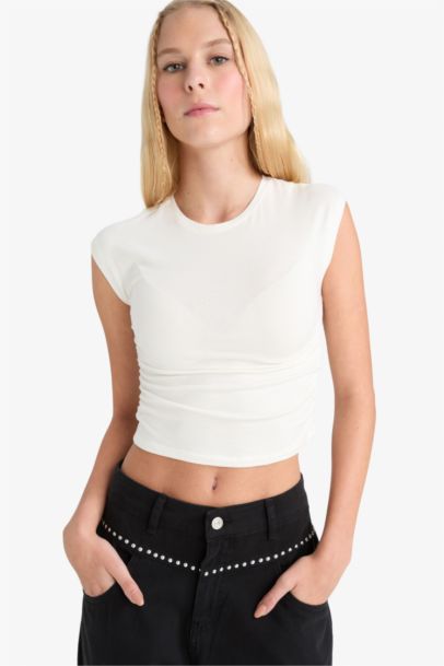 تيشيرت نص كم سليم فيت مخصر