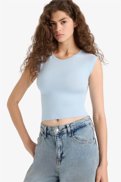 Fitted Yuvarlak Yaka Basic Düz Kısa Kollu Tişört