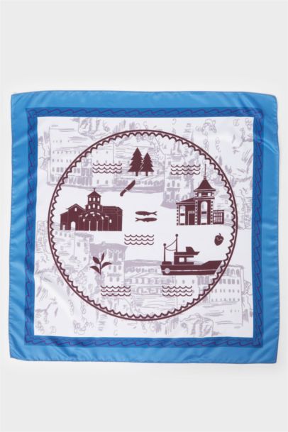 Kadın Trabzon Temalı Fular