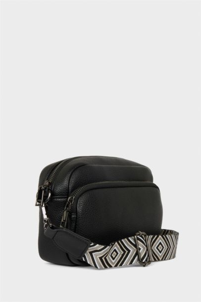 Kadın Suni Deri Çapraz Çanta