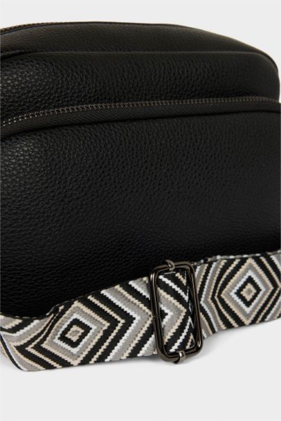 Kadın Suni Deri Çapraz Çanta