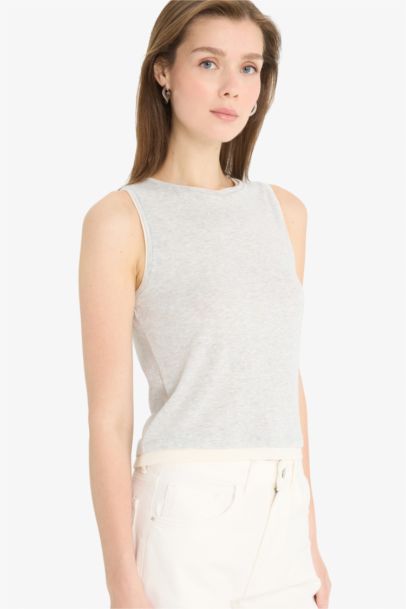 Slim Fit Crew Neck Basic Ribbed Crop Top