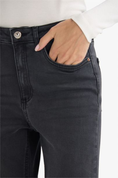 Mia Flare Fit Regular Waist Long Jeans