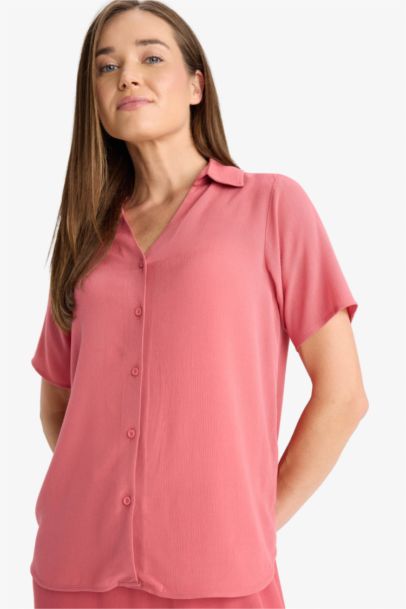 Regular Fıt Kaçık Yaka Krinkıl Viskon Kısa Kollu Gömlek