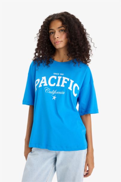 تيشيرت نص ردن قصة عادية وطبعة شعار