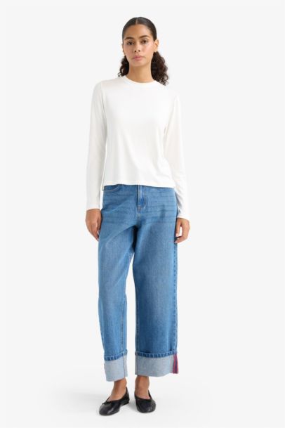 T-shirt slim à col rond et manches longues