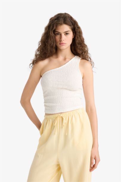 Slim Fit Lace One Shoulder Tank Top