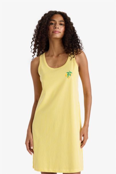 Fall in Love Regular Fit U Neck Sleeveless Dress