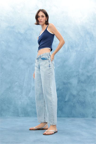 Barrel Fit Regular Waist Ankle Length Trousers