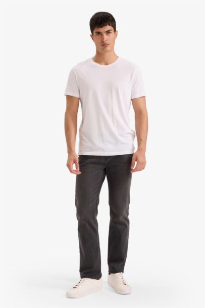 بنطرون جينز سيرجيو قصة عادية وخصر عادي