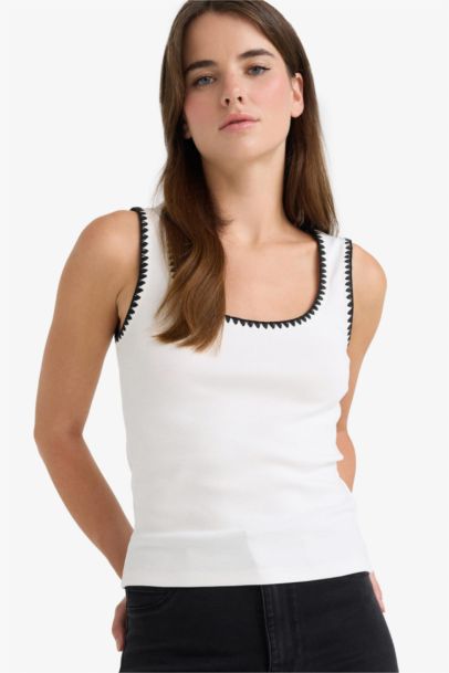 Slim Fit Dar Kesim Yuvarlak Yaka Ribana Atlet