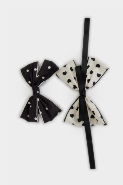 طقم بناتي توكة على شكل قلب - قطعتين