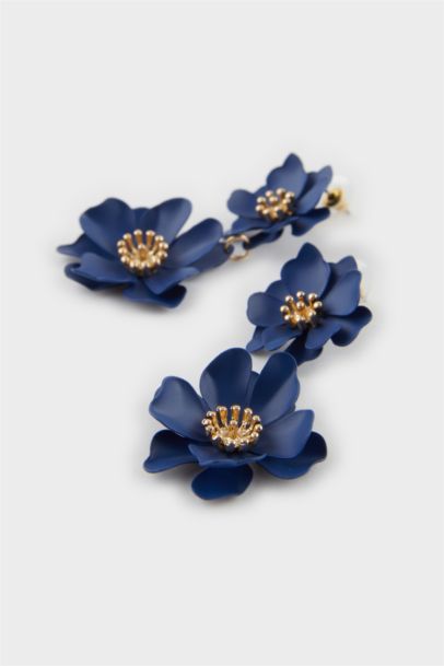 Woman Navy Blue Flower Earrings