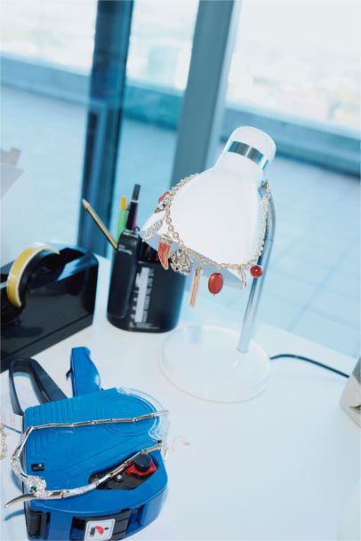 Woman Brown Stone Gold Necklace