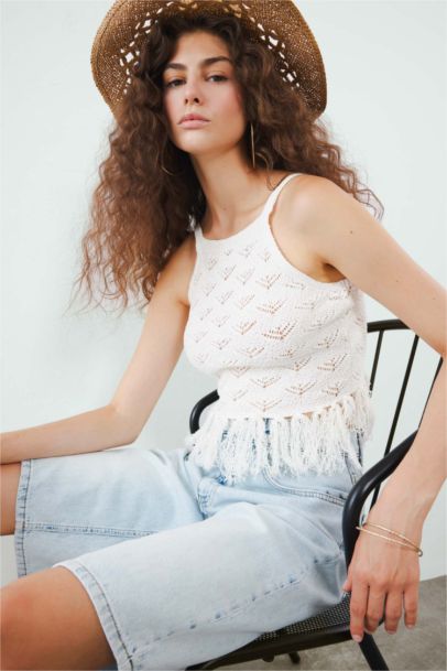 Slim Fit Tassel Detailed Knitted Tank Top