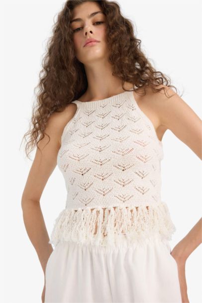 Slim Fit Tassel Detailed Knitted Tank Top