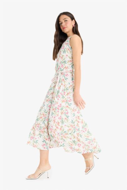 فستان ميدي فلورال منسوج بياخة مستديرة