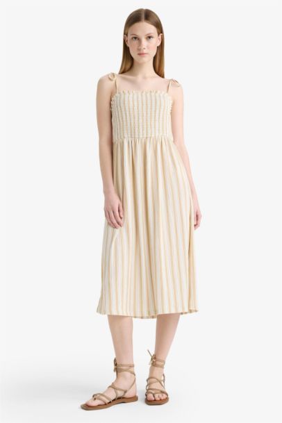 Çizgili Bürümcük Askılı Midi Elbise