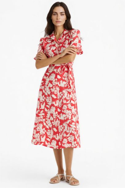 Платье-миди с коротким рукавом, воротником-рубашкой, цветочным узором и поясом