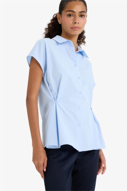 Chemise ajustée en popeline à manches courtes