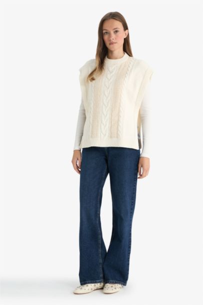 Regular Fit Crew Neck Knitwear Vest