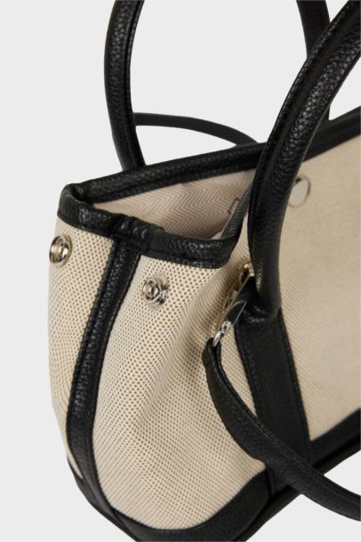 Woman Canvas Handbag