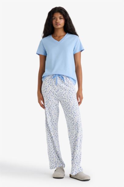 Ensemble Pyjama T-shirt et Pantalon à motifs de Fall in Love