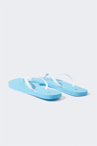 Kadın Düz Taban Parmak Arası Terlik