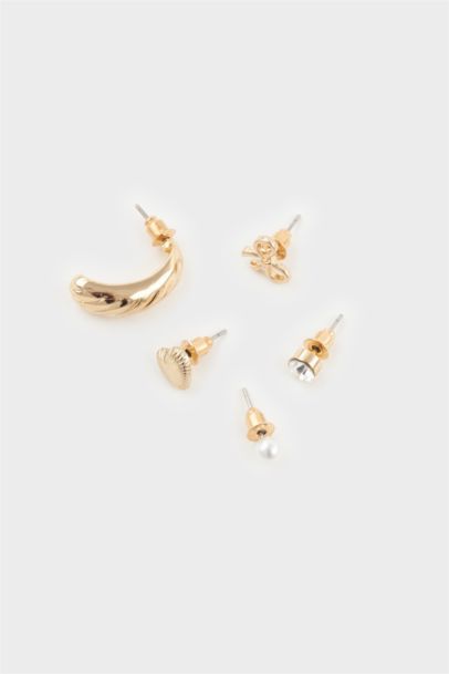 Woman 9 piece Gold Earrings
