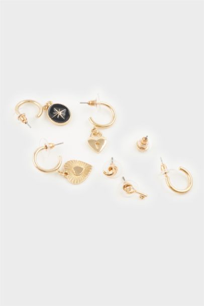 Woman 14 Piece Gold Earrings