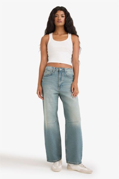 Jean taille haute longueur cheville Coupe Barrel