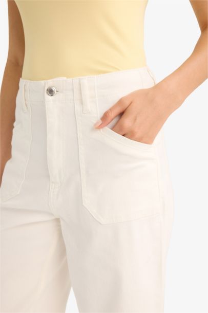 Pantalon Jean slim large taille haute jambe longueur cheville