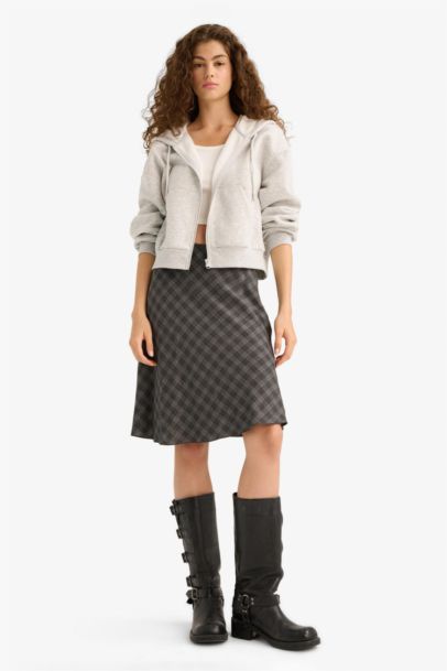 تنورة ميدي كاروهات فيسكوز بقصة A بخصر عالي