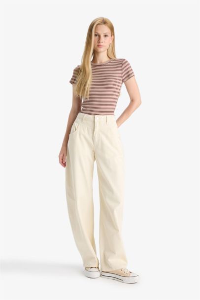 Fitted Crew Neck Ribbed Striped T-Shirt