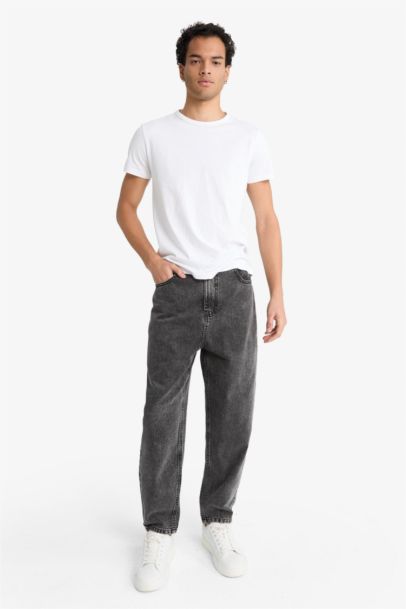 Джинсы Balloon Fit с широкими штанинами