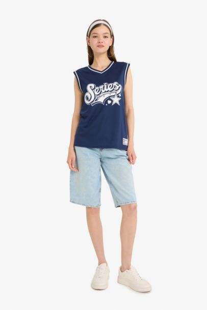 Oversize Geniş Kalıp Sırt Baskılı V Yaka Forma Kumaşı Atlet