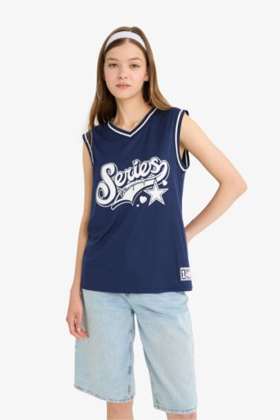 Oversize Geniş Kalıp Sırt Baskılı V Yaka Forma Kumaşı Atlet