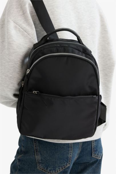 Kadın Sırt Çantası