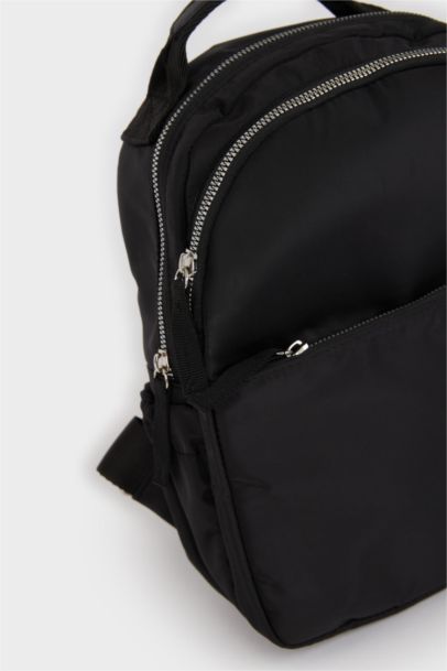 Kadın Sırt Çantası