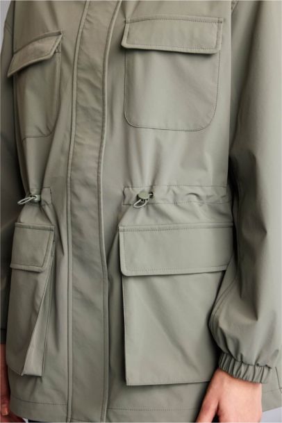 جاكيت مطر وتر بروف قصة عادية بكابيشون