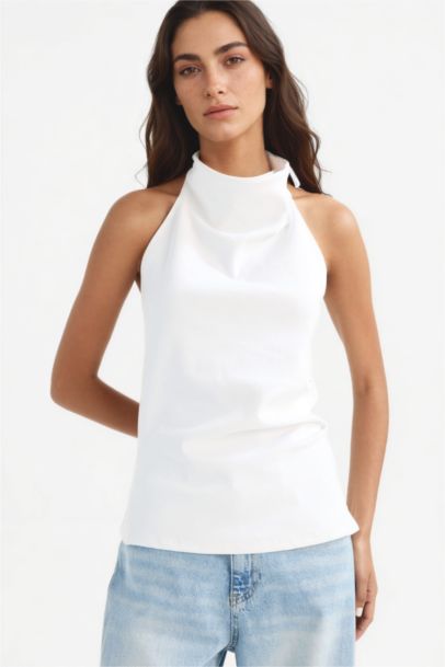 Slim Fit Dar Kesim Halter Yaka Bluz