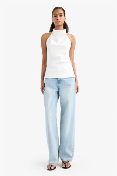 Slim Fit Halter Neck Blouse