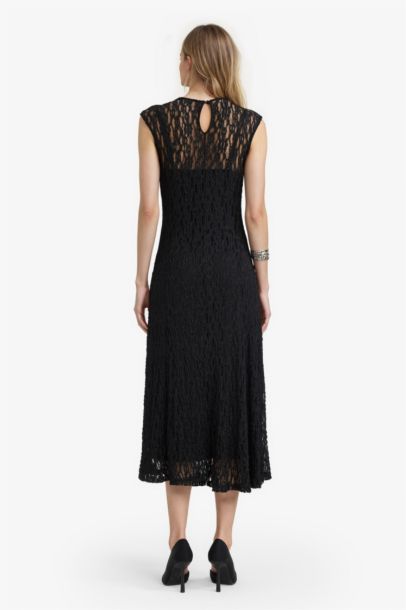 Robe mi-longue ajustée en dentelle sans manches à col rond