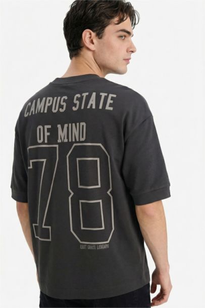 تيشيرت نص كم قصة فضفاضة قماش يسمح بمرور الهواء