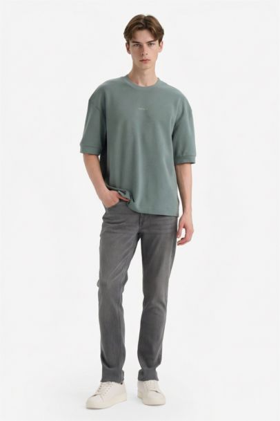 Loose Fit Crew Neck Short Sleeve Printed T-Shirt