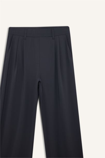 Wide Leg Ankle Length Sweatpants