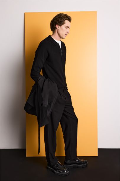 بنطلون قصة مستقيمة