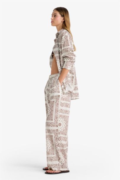 Regular Fit Şal Desenli Plaj Pantolonu