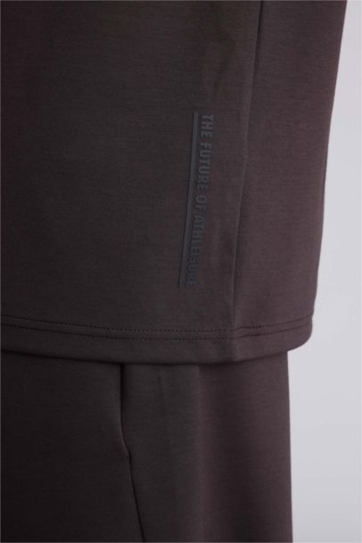 Yan Baskılı Sporcu Tişört